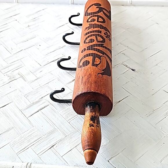 Vintage Christmas Wooden Rolling Pin with 4 Hangers for Pot Holders, Aprons Etc. - Picture 4 of 11